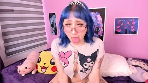 Snapshot of miwaviolet chatting on 6, 2, 2025 Miwa Violet online show from 6, 2, 2025