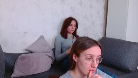 Snapshot of miya_here chatting on 9, 5, 2026 Miya online show from 9, 5, 2026