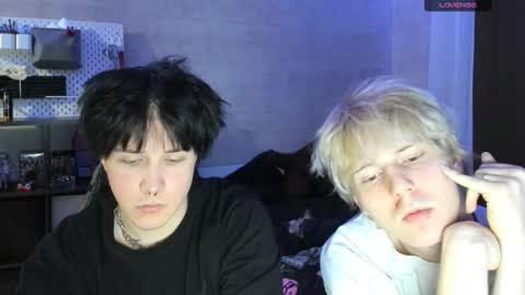 Snapshot of miya_meow_miku chatting on 29, 11, 2025 MeowMiku online show from 29, 11, 2025