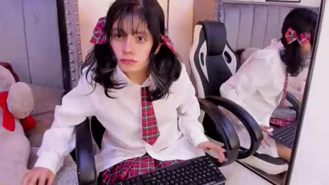 Snapshot of miyu_komori chatting on 9, 2, 2026 miyu_komori online show from 9, 2, 2026