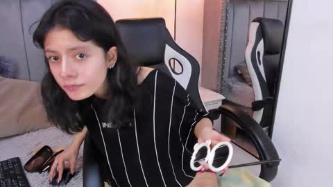 Snapshot of miyu_komori chatting on 12, 2, 2026 miyu_komori online show from 12, 2, 2026