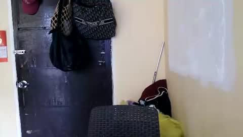 Snapshot of mizindependent chatting on 17, 4, 2026 Cutiepie online show from 17, 4, 2026