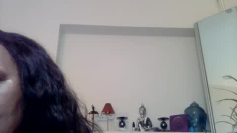 Snapshot of mizldn chatting on 20, 6, 2026 Ling Ling online show from 20, 6, 2026