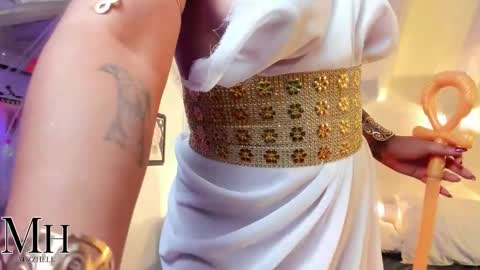 mizzhell_ online show from 25, 10, 2025