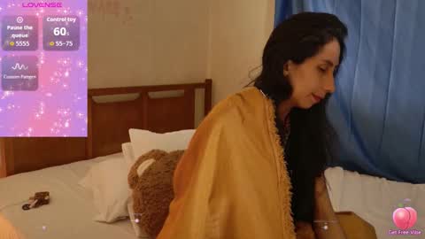 Snapshot of mli739709 chatting on 2, 3, 2026 MoonLipson online show from 2, 3, 2026