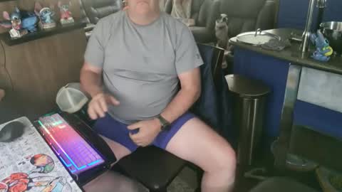 mmmthatsfunnn online show from 14, 4, 2026