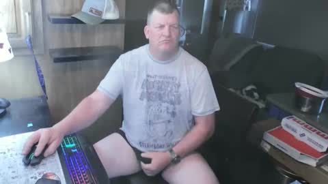 Snapshot of mmmthatsfunnn chatting on 24, 5, 2026 mmmthatsfunnn online show from 24, 5, 2026