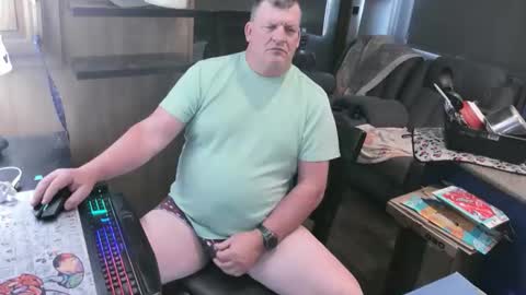 Snapshot of mmmthatsfunnn chatting on 26, 5, 2026 mmmthatsfunnn online show from 26, 5, 2026