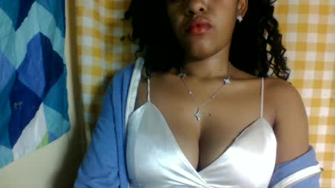 Snapshot of mmyriame chatting on 29, 6, 2026 mmyriame online show from 29, 6, 2026