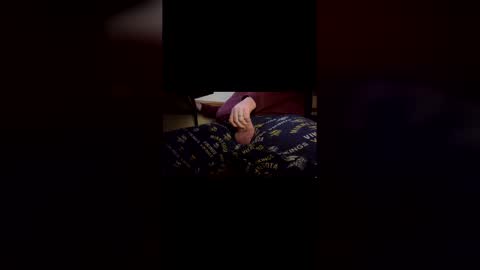 mnguy19726969 online show from 2, 12, 2025