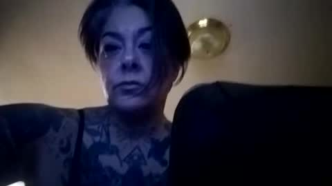 Kittykittybangbang online show from 13, 1, 2026