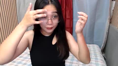 Snapshot of mnopxx33 chatting on 14, 10, 2025 mnopxx33 online show from 14, 10, 2025