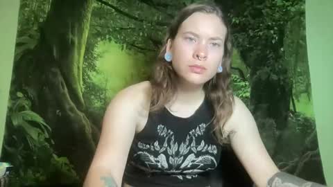 Snapshot of mo0n_goddess chatting on 9, 6, 2026 Misty online show from 9, 6, 2026