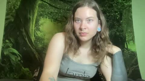Snapshot of mo0n_goddess chatting on 22, 6, 2026 Misty online show from 22, 6, 2026