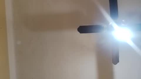 Snapshot of modelo_web18 chatting on 29, 9, 2025 camilo online show from 29, 9, 2025