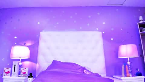 Sophia  online show from 5, 2, 2025