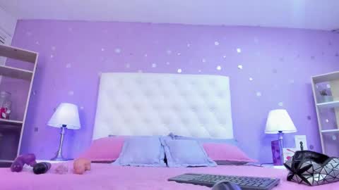 Sophia  online show from 17, 12, 2025