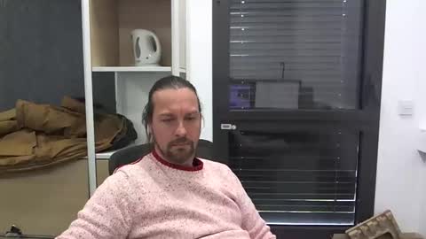 Snapshot of moi9876543210 chatting on 2, 2, 2026 Julien online show from 2, 2, 2026