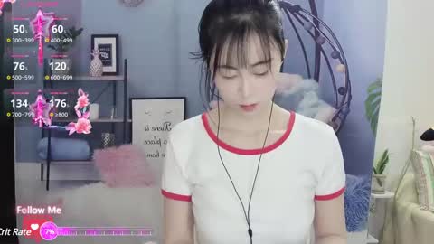 Snapshot of molihua9 chatting on 5, 1, 2025 molihua9 online show from 5, 1, 2025