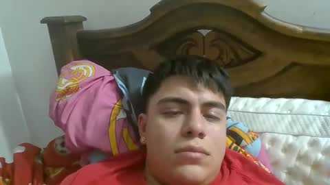 Snapshot of molimoli08 chatting on 4, 1, 2025 molimoli08 online show from 4, 1, 2025