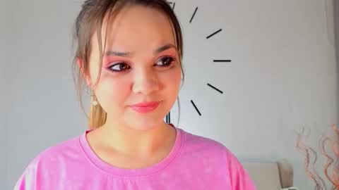 Snapshot of molliedeases chatting on 29, 10, 2025 Kate online show from 29, 10, 2025