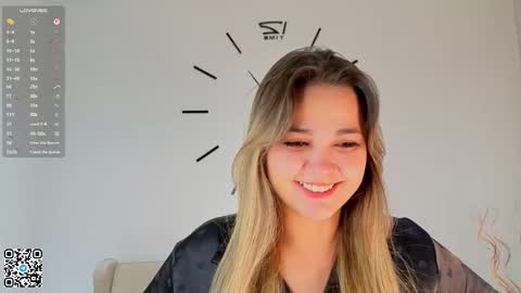 Snapshot of molliedeases chatting on 30, 10, 2025 Kate online show from 30, 10, 2025