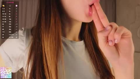 Snapshot of molliedeases chatting on 25, 11, 2025 Kate online show from 25, 11, 2025