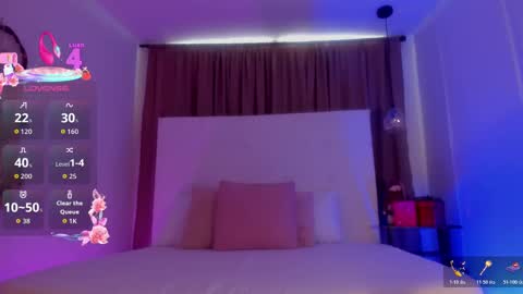 Snapshot of molly_beckers chatting on 17, 11, 2025 online show from 17, 11, 2025