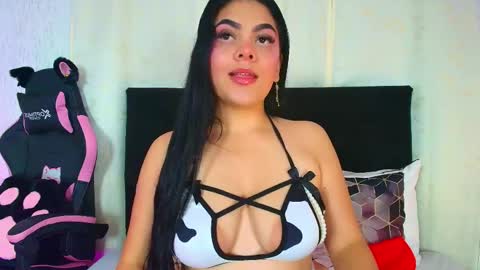 Molly Bick online show from 23, 5, 2026