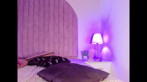 Molly Jackson online show from 15, 2, 2025