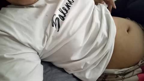 Molly Janette online show from 22, 12, 2024