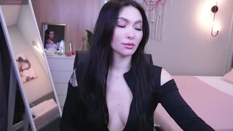 Molly online show from 27, 2, 2025