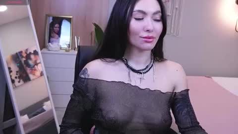 Molly online show from 5, 3, 2025