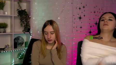 Snapshot of molly_lesser chatting on 18, 12, 2025 molly_lesser online show from 18, 12, 2025