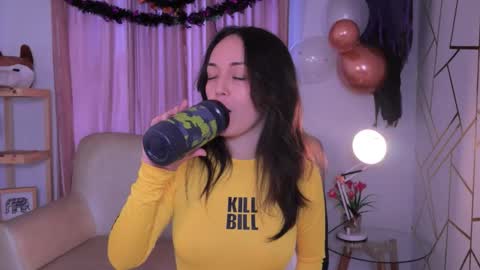   MOLLY   online show from 25, 10, 2025