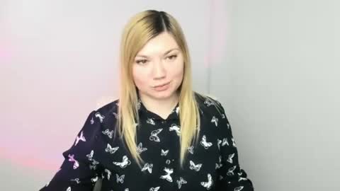 Snapshot of molly_moree chatting on 17, 1, 2025 Molly online show from 17, 1, 2025