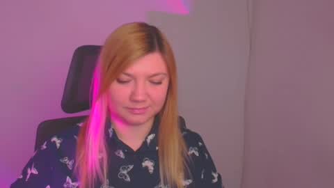 Snapshot of molly_moree chatting on 20, 1, 2025 Molly online show from 20, 1, 2025