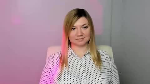 Snapshot of molly_moree chatting on 21, 1, 2025 Molly online show from 21, 1, 2025