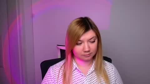 Snapshot of molly_moree chatting on 27, 1, 2025 Molly online show from 27, 1, 2025