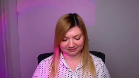 Snapshot of molly_moree chatting on 27, 1, 2025 Molly online show from 27, 1, 2025