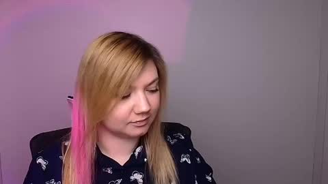 Snapshot of molly_moree chatting on 31, 1, 2025 Molly online show from 31, 1, 2025