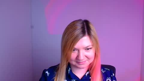 Snapshot of molly_moree chatting on 7, 2, 2025 Molly online show from 7, 2, 2025