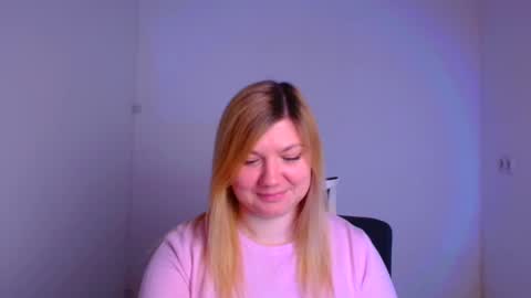 Snapshot of molly_moree chatting on 10, 2, 2025 Molly online show from 10, 2, 2025