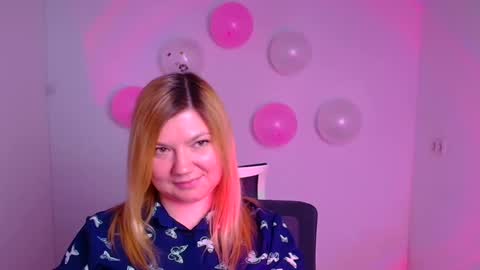 Snapshot of molly_moree chatting on 15, 2, 2025 Molly online show from 15, 2, 2025