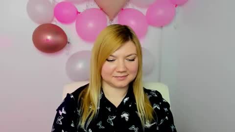 Snapshot of molly_moree chatting on 25, 2, 2025 Molly online show from 25, 2, 2025