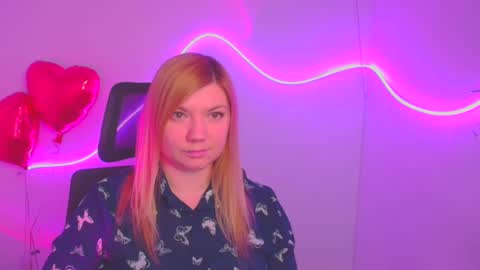 Snapshot of molly_moree chatting on 5, 3, 2025 Molly online show from 5, 3, 2025