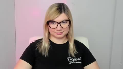 Snapshot of molly_moree chatting on 26, 9, 2025 Molly online show from 26, 9, 2025