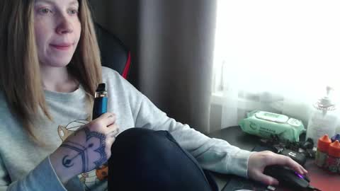 I have new photos come and see with love Molly online show from 26, 9, 2025