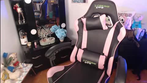 Snapshot of molly_shake chatting on 15, 1, 2025 Molly online show from 15, 1, 2025