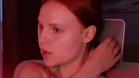 Molly online show from 25, 4, 2026